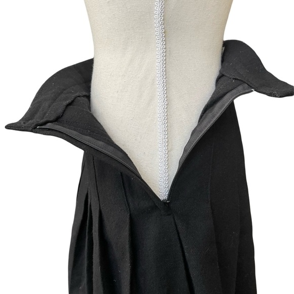 Vintage Stephanie Andrews Black Wool Pleated Mini Skirt – High-Waisted | Classic - Picture 7 of 10